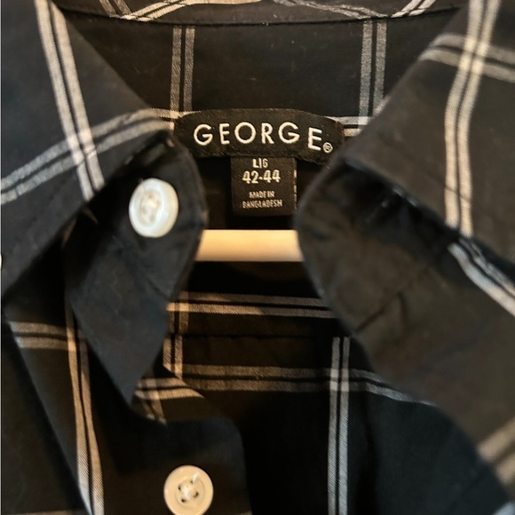 George,‎ large, black and white button down shirt - Picture 7 of 7